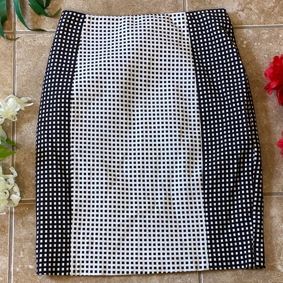 🥂BeBe pattern skirt - Picture 2 of 7